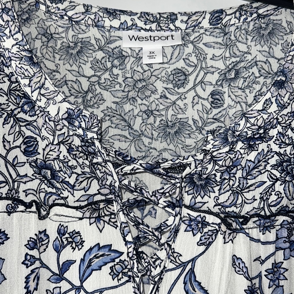 ๐ 2/$15 Westport Blouse - Picture 3 of 6